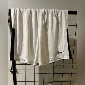 Nike White Soccer Shorts - Lightweight Performance for Every Match
